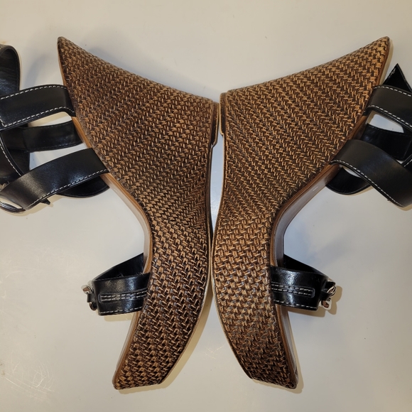 Italian shoe makers wedge sandal sz 9 - Picture 2 of 4